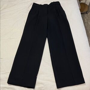 Aritzia Effortless Pant